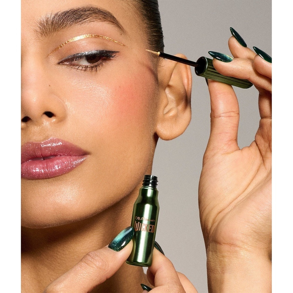 R.E.M. BEAUTY x Wicked: For Good Emerald City Metallic Eyeliner Set *NEW*